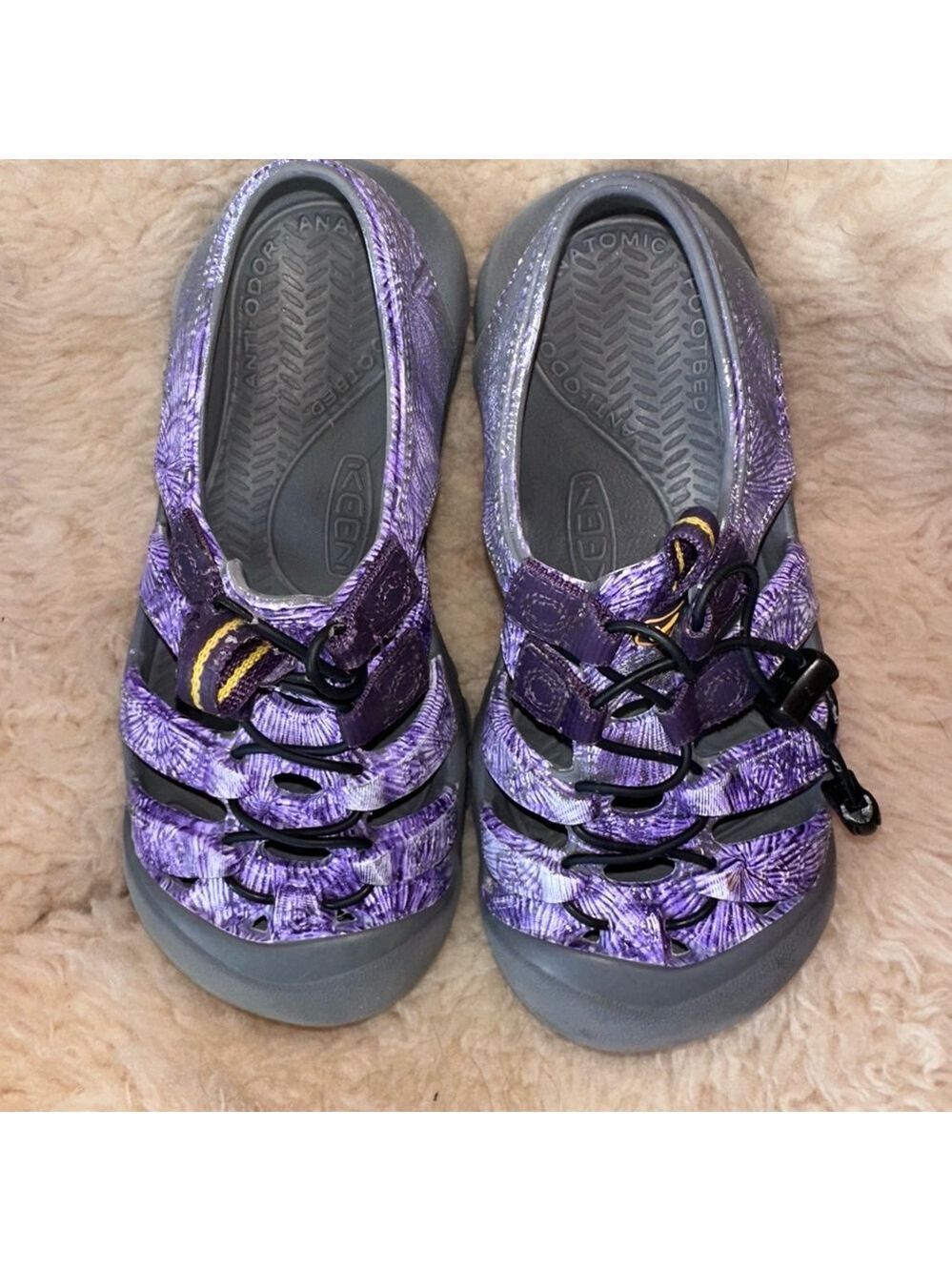 EUC Girl’s Size 3 Keen Waterproof hiking Sandal Starburst Purple